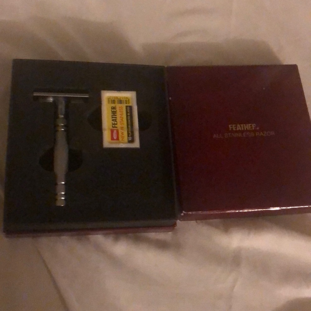 Feather ( Japanese all stainless steel Razor )